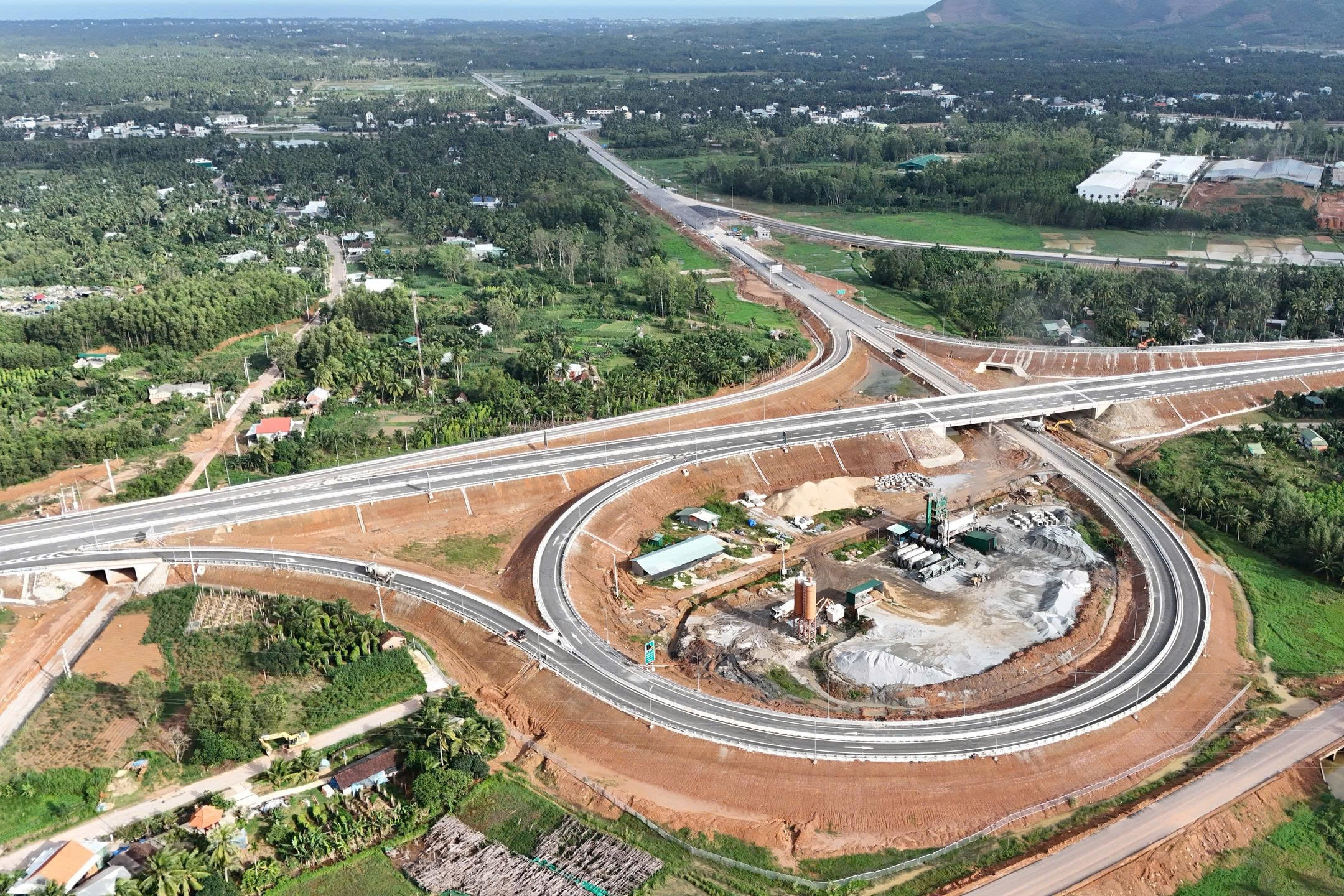 Kỳ tích hơn 3.000km cao tốc được đầu tư: Bước tiến lớn về hạ tầng