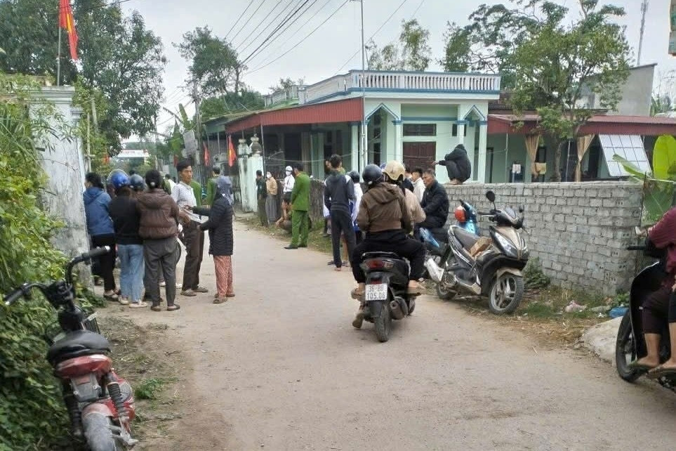 Người đàn ông chém vợ và cháu trai tử vong rồi nhảy từ tầng 7 bệnh viện