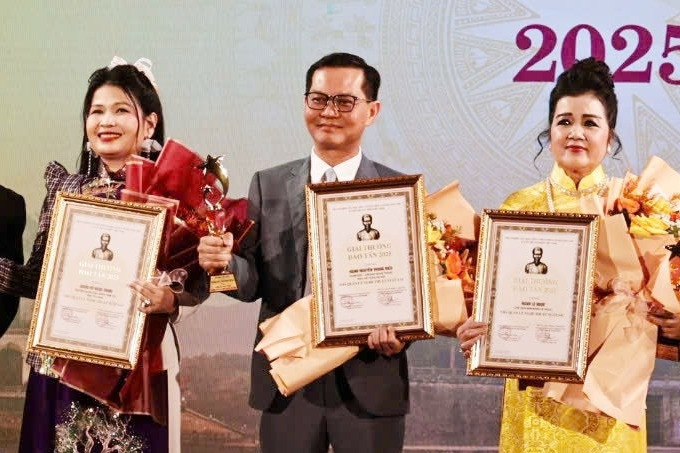  NSND Trung Hiếu, NSND Lệ Ngọc đón tin vui 