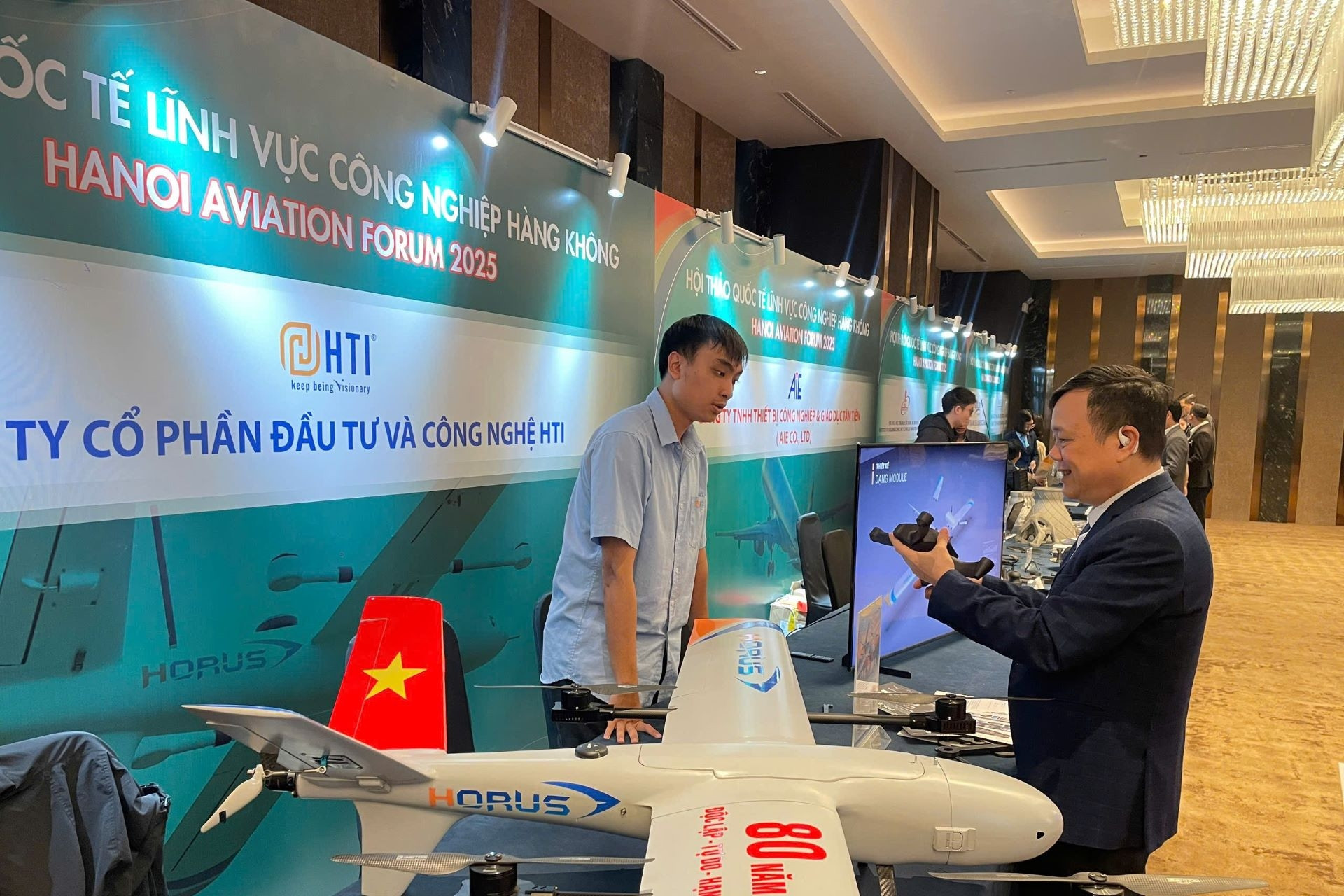 Phát triển nhân lực chất lượng cao: “nút thắt” then chốt của ngành hàng không