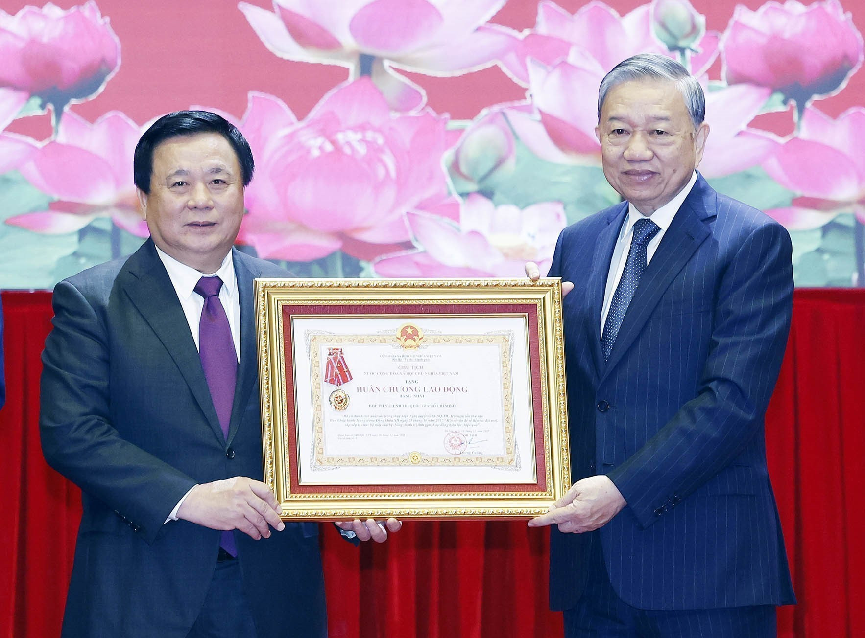 vnapotaltongbithuduhoinghitongketcongtacnam2025cuahocvienchinhtriquocgiahochiminh8502713 1767063640524499585232.jpg