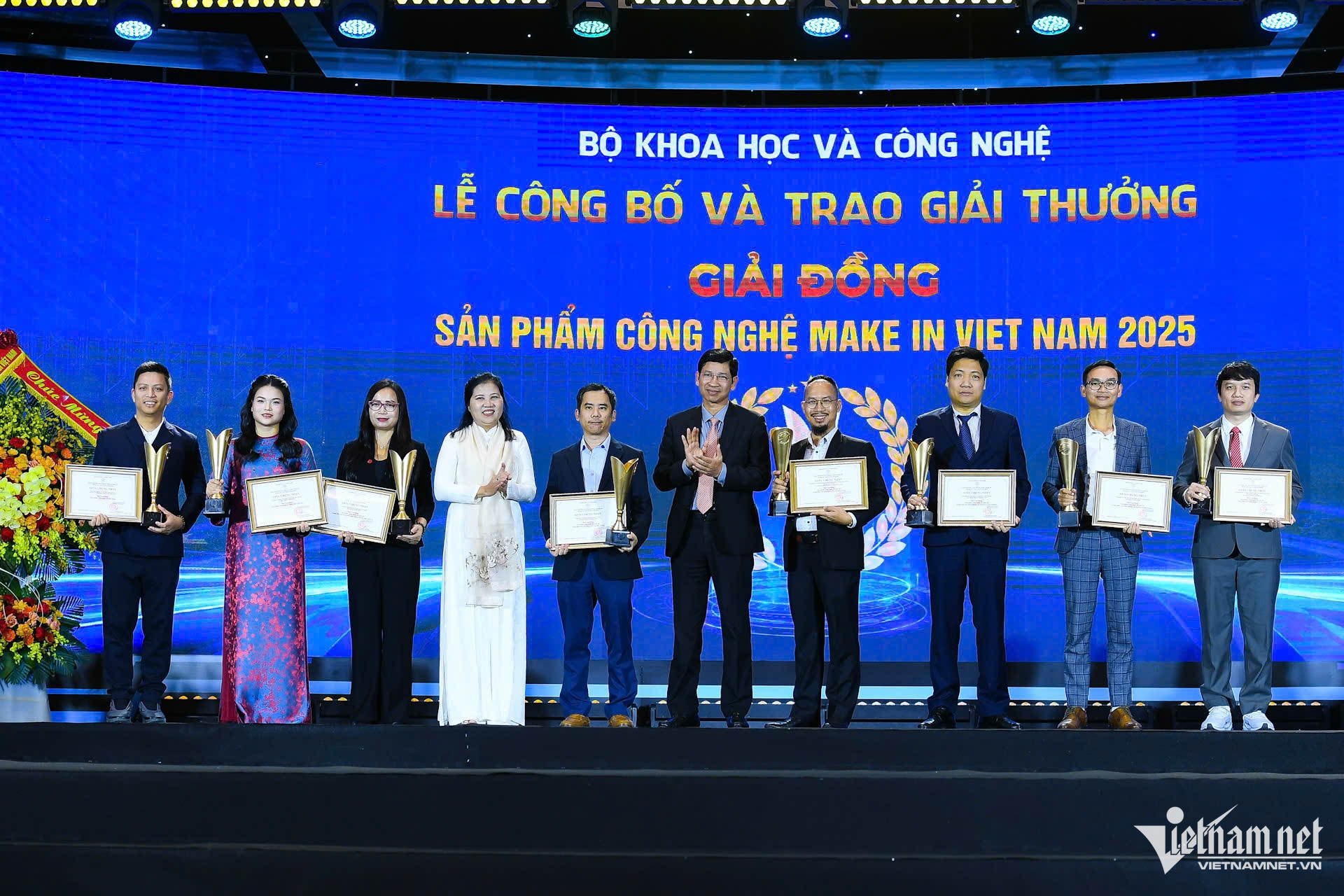 W-make Giai Dong.jpg