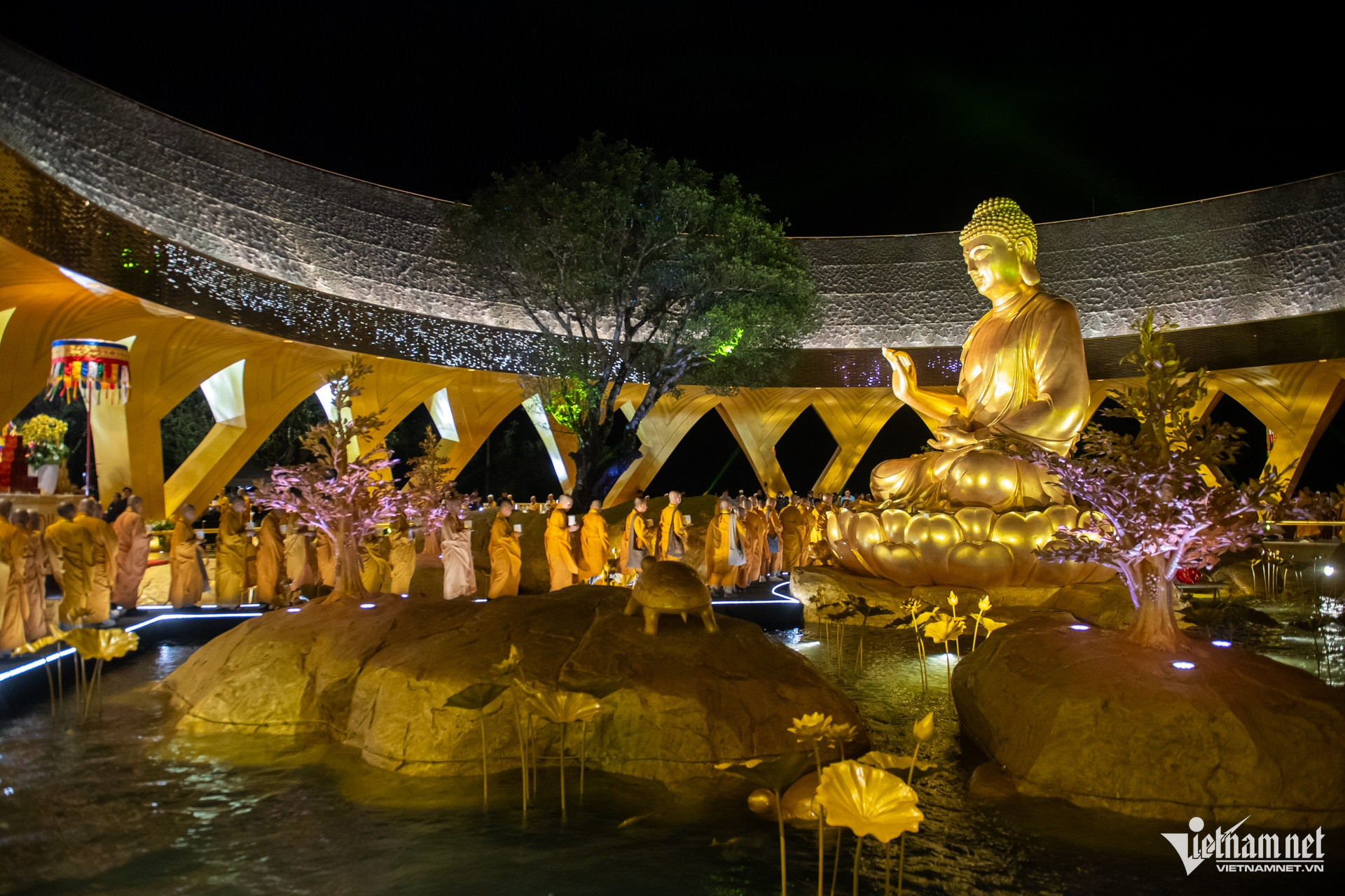 W-Núi Bà Đen Tây Ninh   Nguyễn Huế 13.jpg