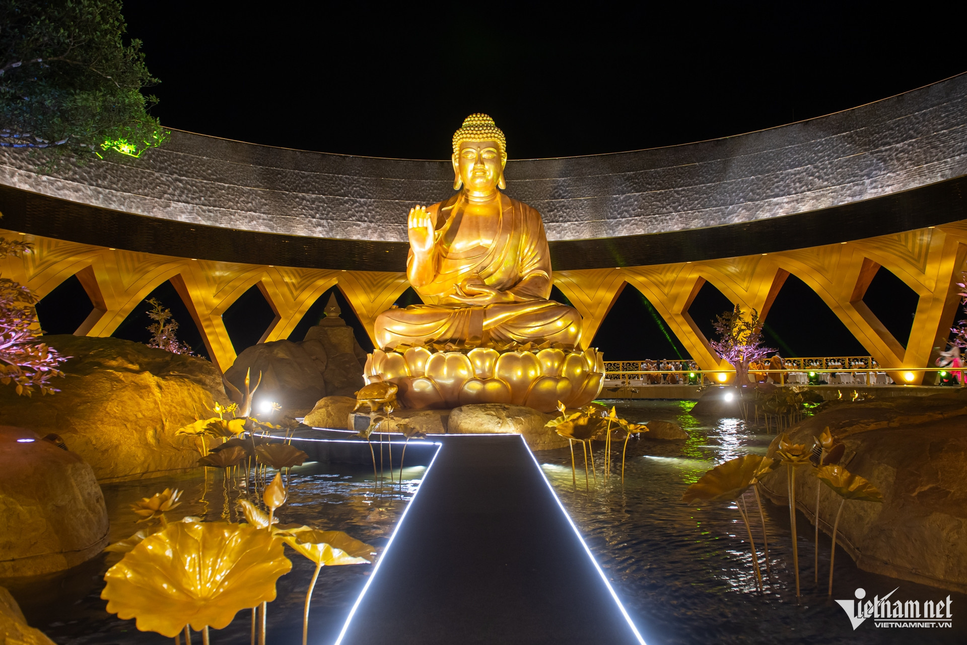 W-Núi Bà Đen Tây Ninh Nguyễn Huế 9.jpg