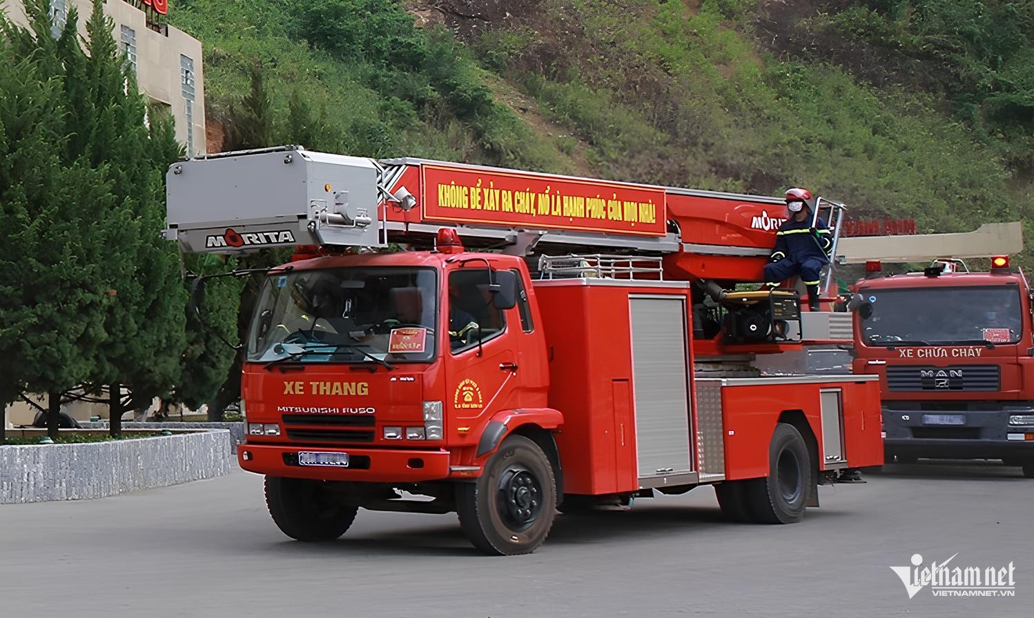 W-xe chua chay01.jpg