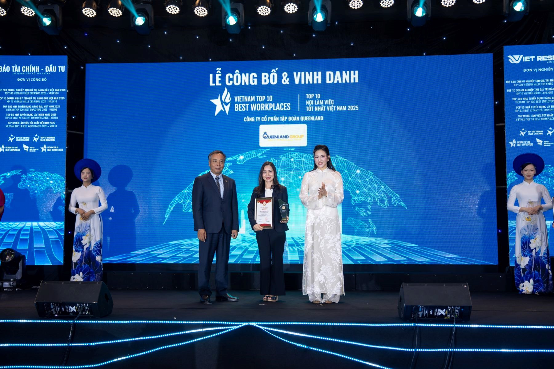 QueenLand Group được vinh danh Top 10 Nơi làm việc tốt nhất Việt Nam 2025