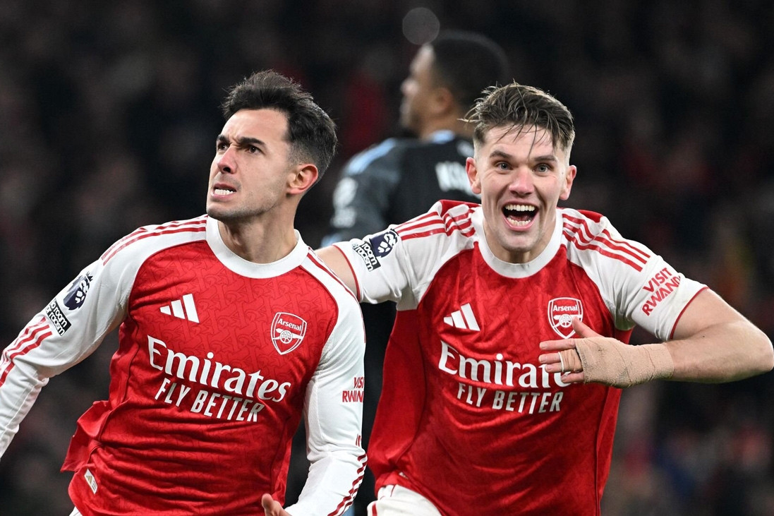 Arsenal đè bẹp Aston Villa, xây chắc ngôi đầu
