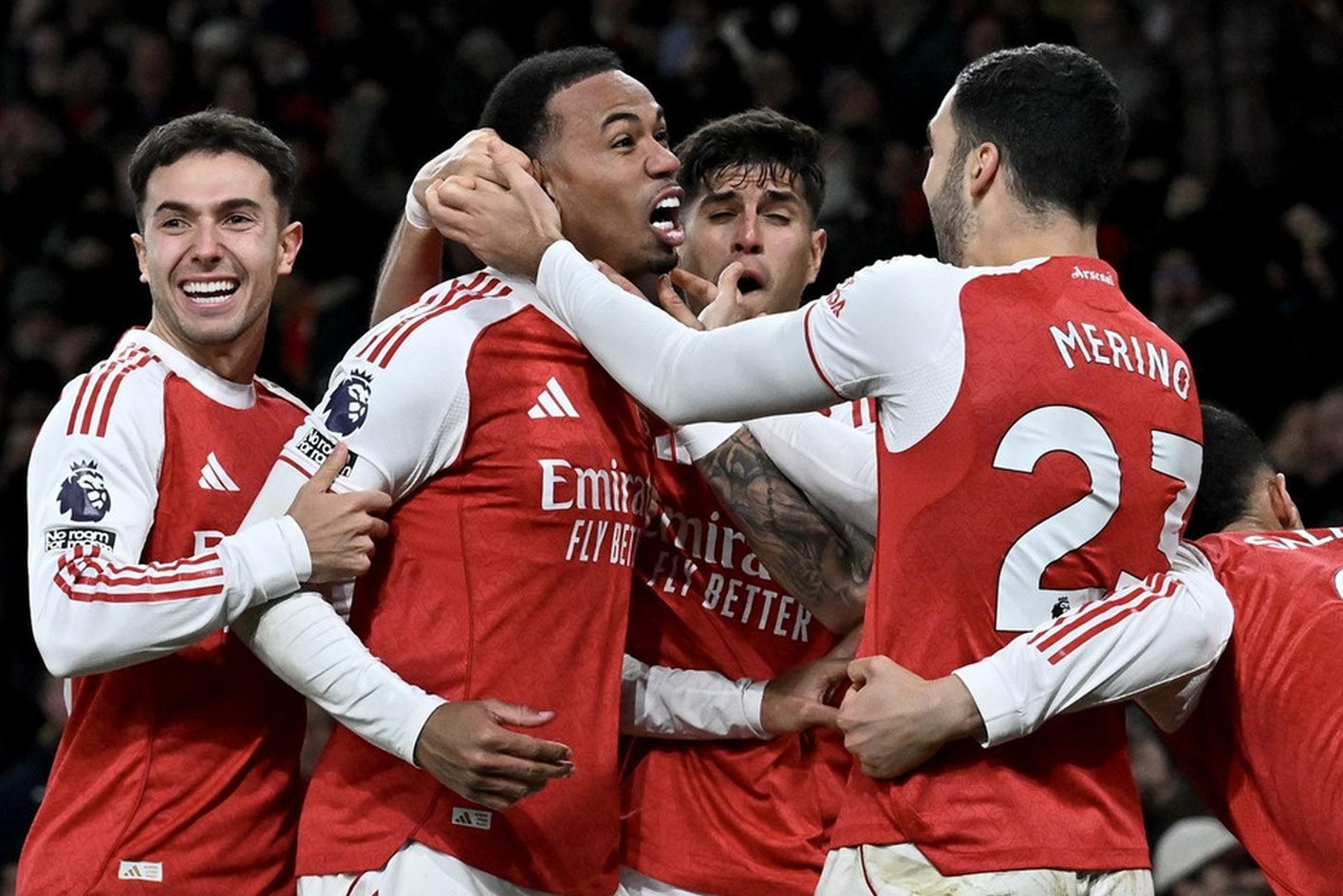  Arsenal vùi dập Aston Villa: Hình bóng nhà vô địch 