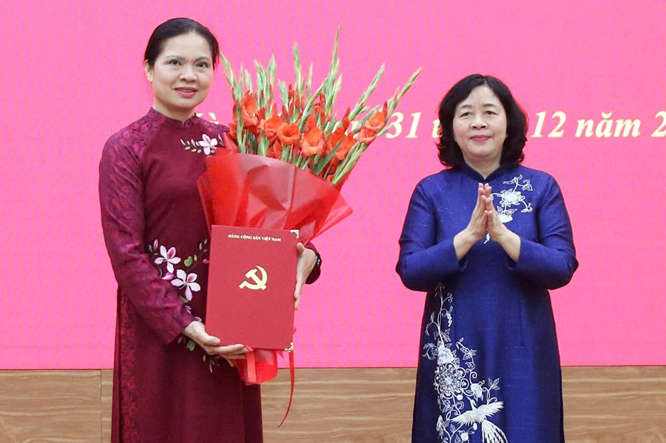 Bà Hà Thị Nga được Bộ Chính trị phân công thêm nhiệm vụ