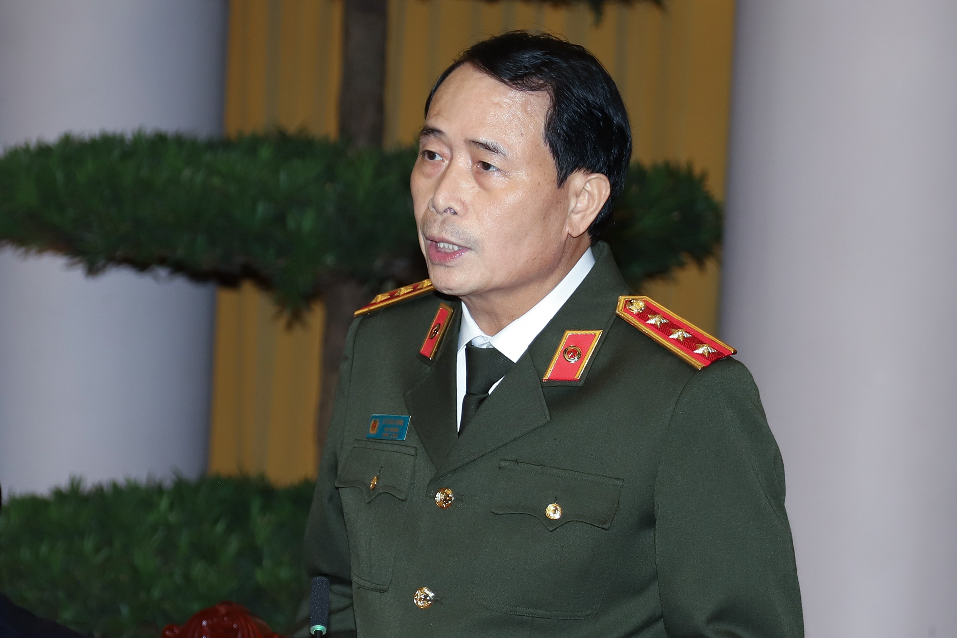 Bộ Công an thông tin về quy định thiết bị an toàn cho trẻ em trên ô tô