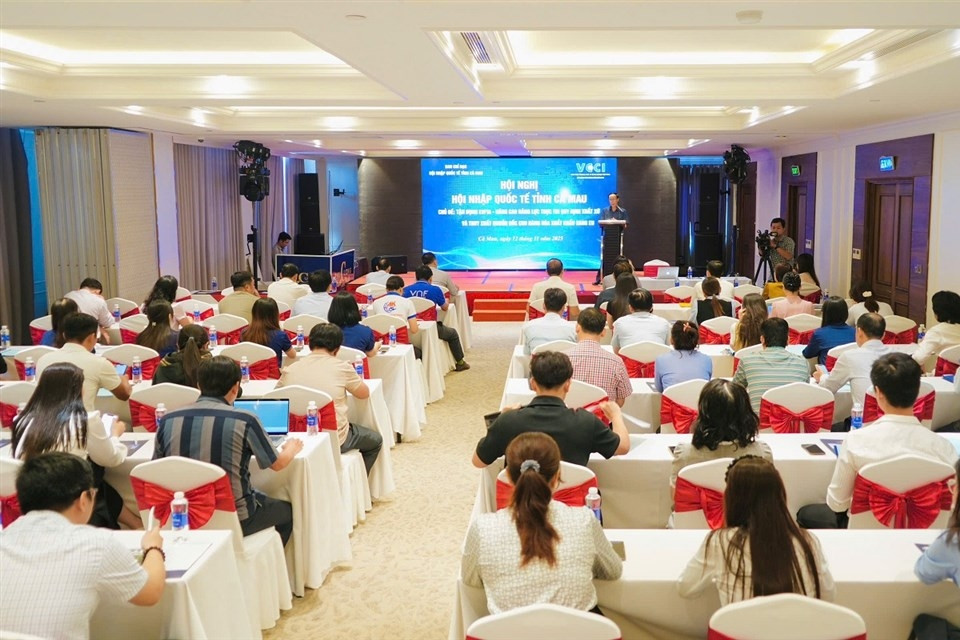 Cập nhật thông tin về các FTA thế hệ mới cho cán bộ, doanh nghiệp tỉnh Cà Mau