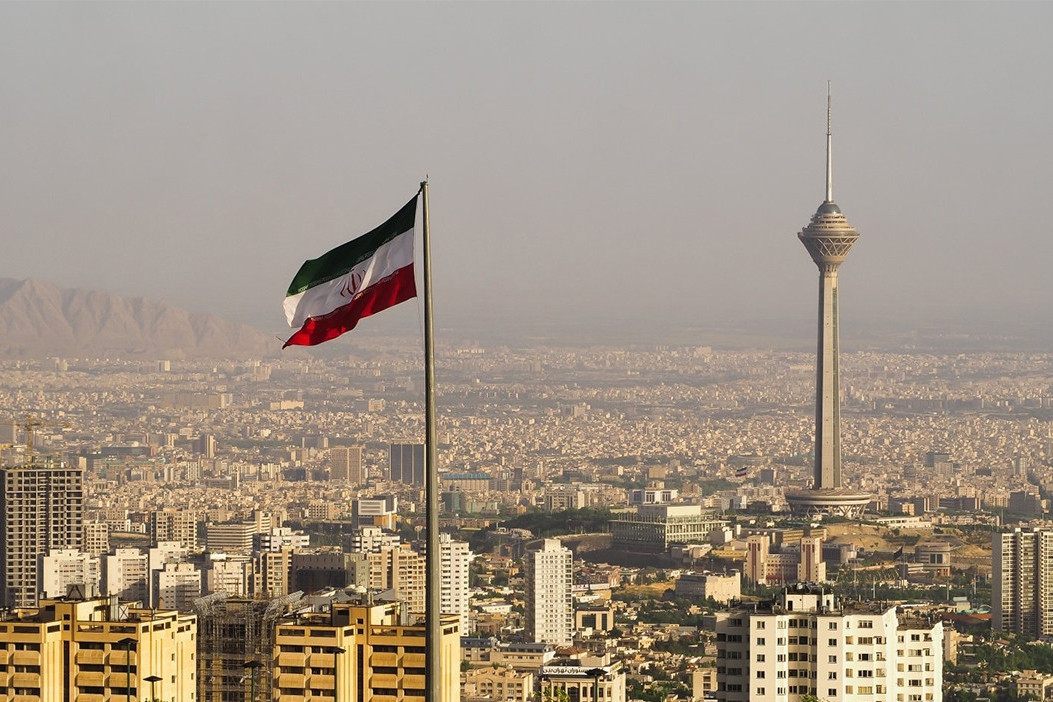 Iran cảnh báo đáp trả dữ dội Mỹ và Israel