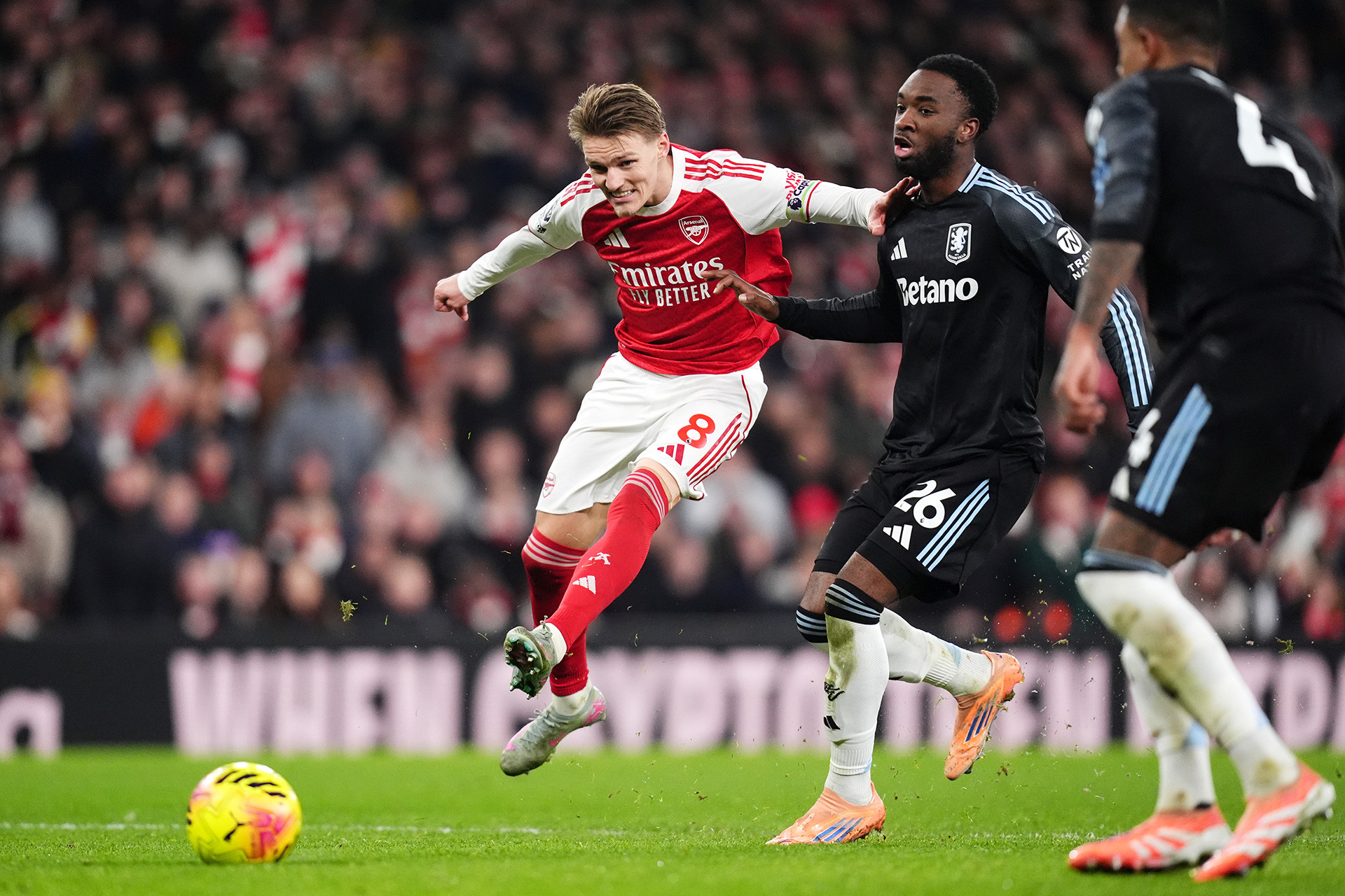 Odegaard Arsenal Aston Villa.jpg