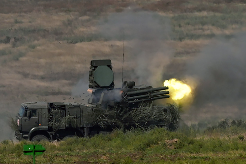 phao phong khong nga.jpg