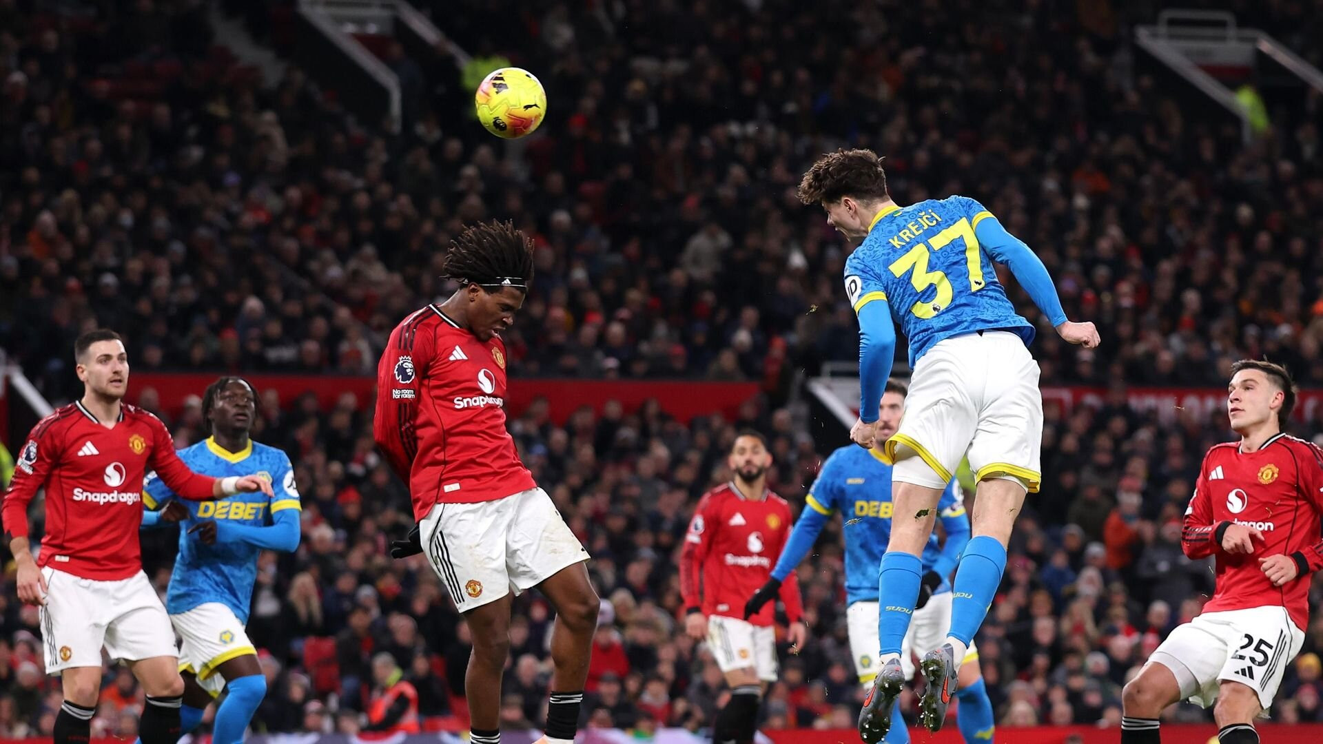 resources_premierleague_pulselive_com 2254091697.jpg