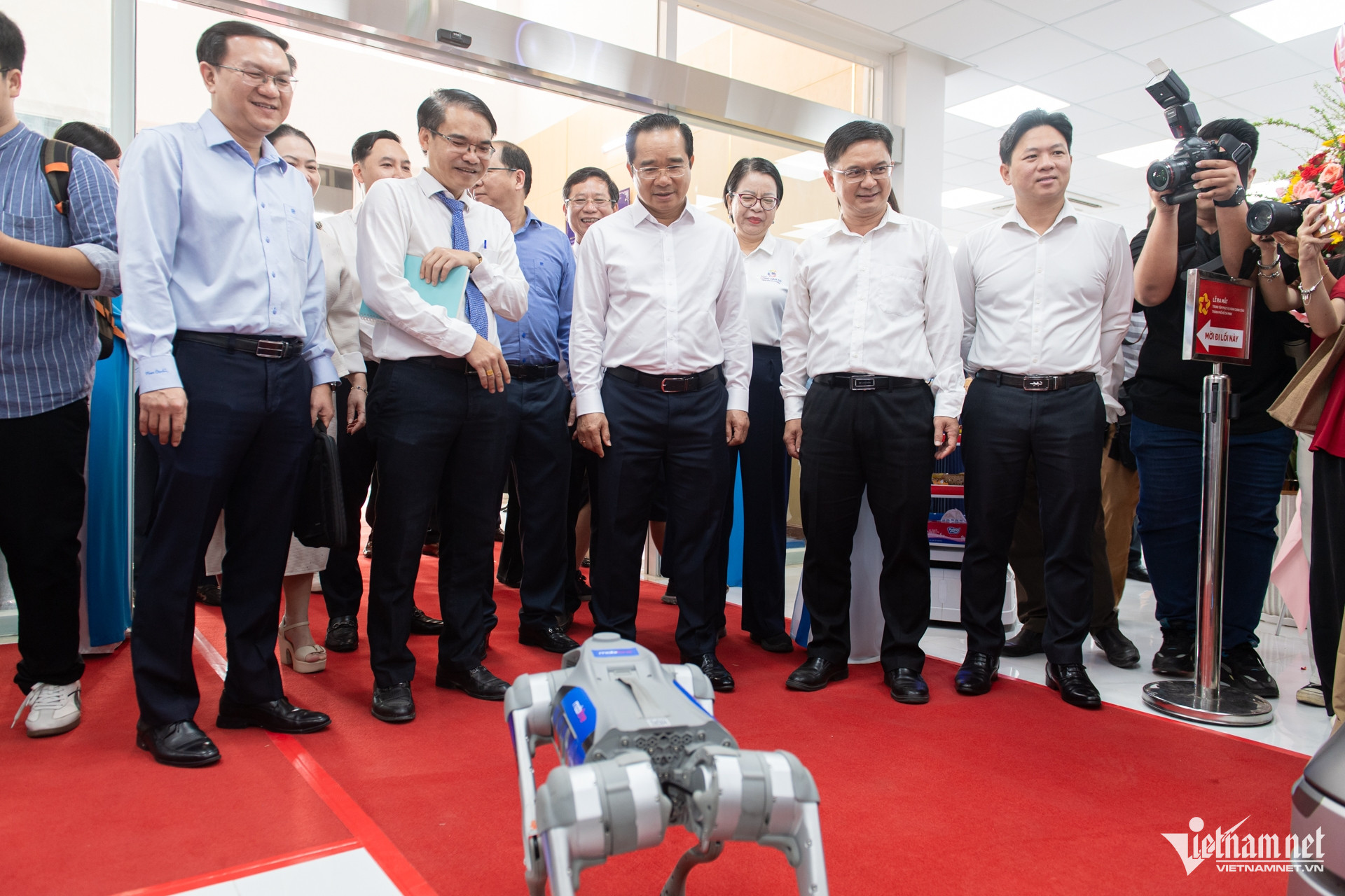 W-trung tâm hành chính công TPHCM 2.jpg