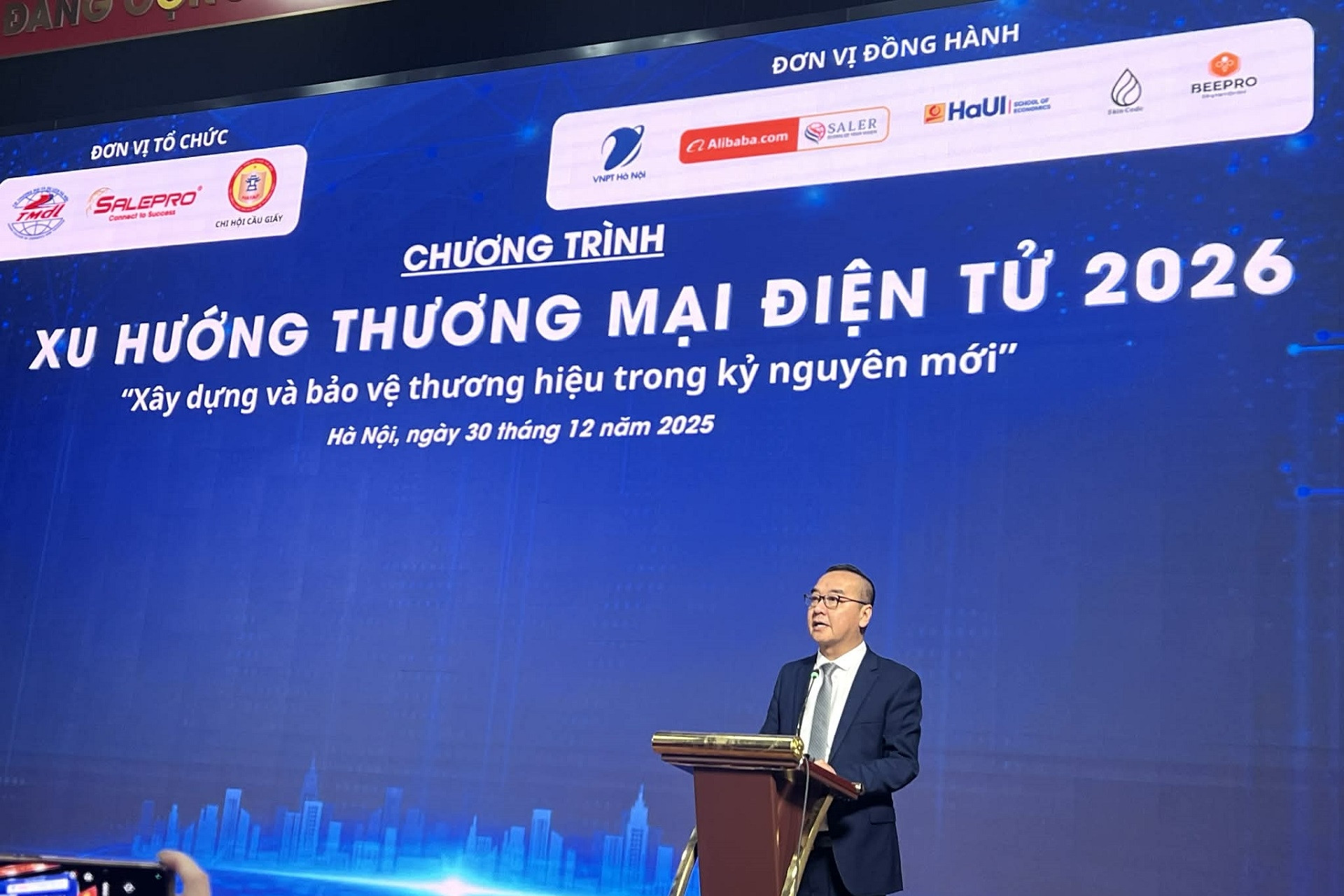 Xây dựng và bảo vệ thương hiệu Việt trên môi trường số toàn cầu