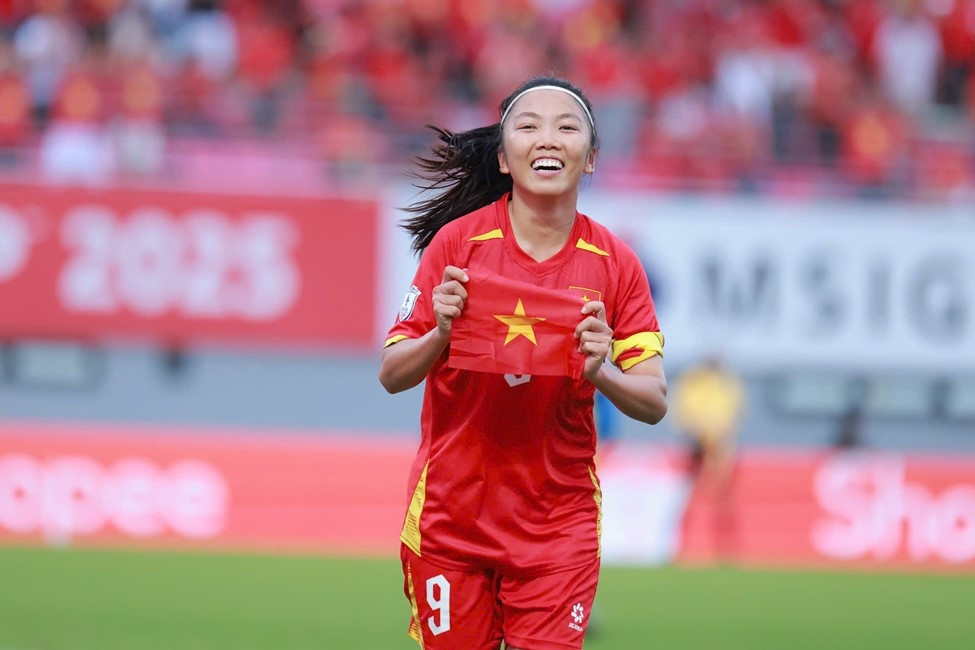 Lịch thi đấu bóng đá hôm nay 5/12: ĐT nữ Việt Nam ra quân ở SEA Games