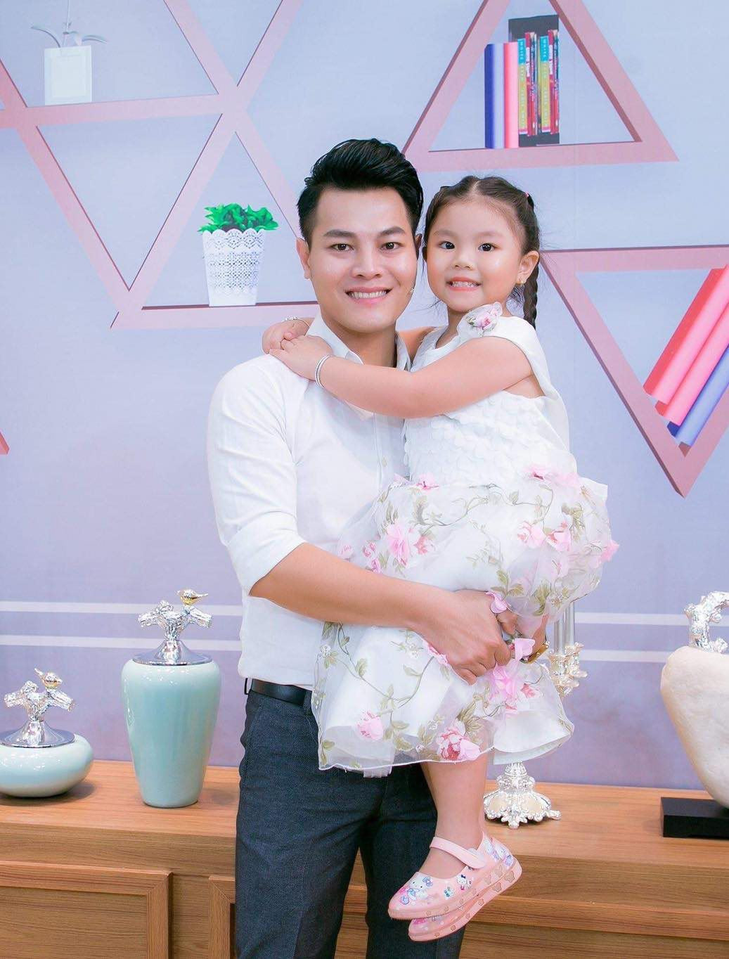 60919377_2063088110483295_1460182167882563584_o 1609961776 467 width1037height1364.jpg