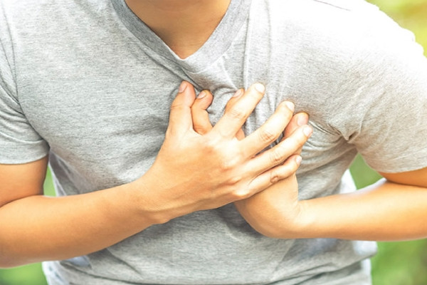 Bác sĩ trẻ bị đau tim dù thân hình săn chắc, ngủ đúng giờ, nguyên nhân vì đâu?