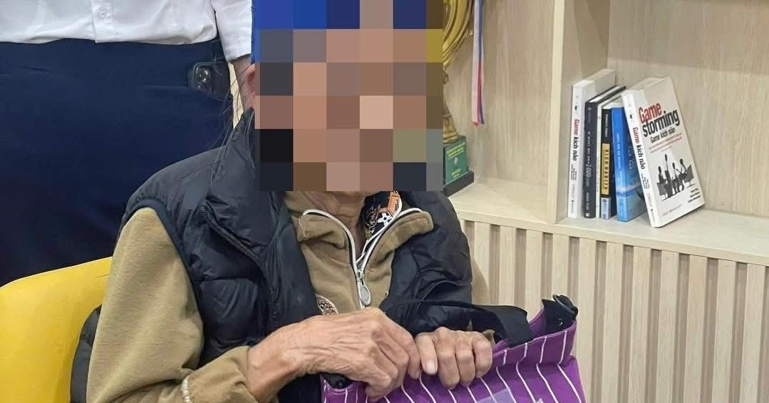 Bị lừa ‘con trai gặp nạn’, cụ bà bán vàng để chuyển cho kẻ xấu 2 tỷ đồng