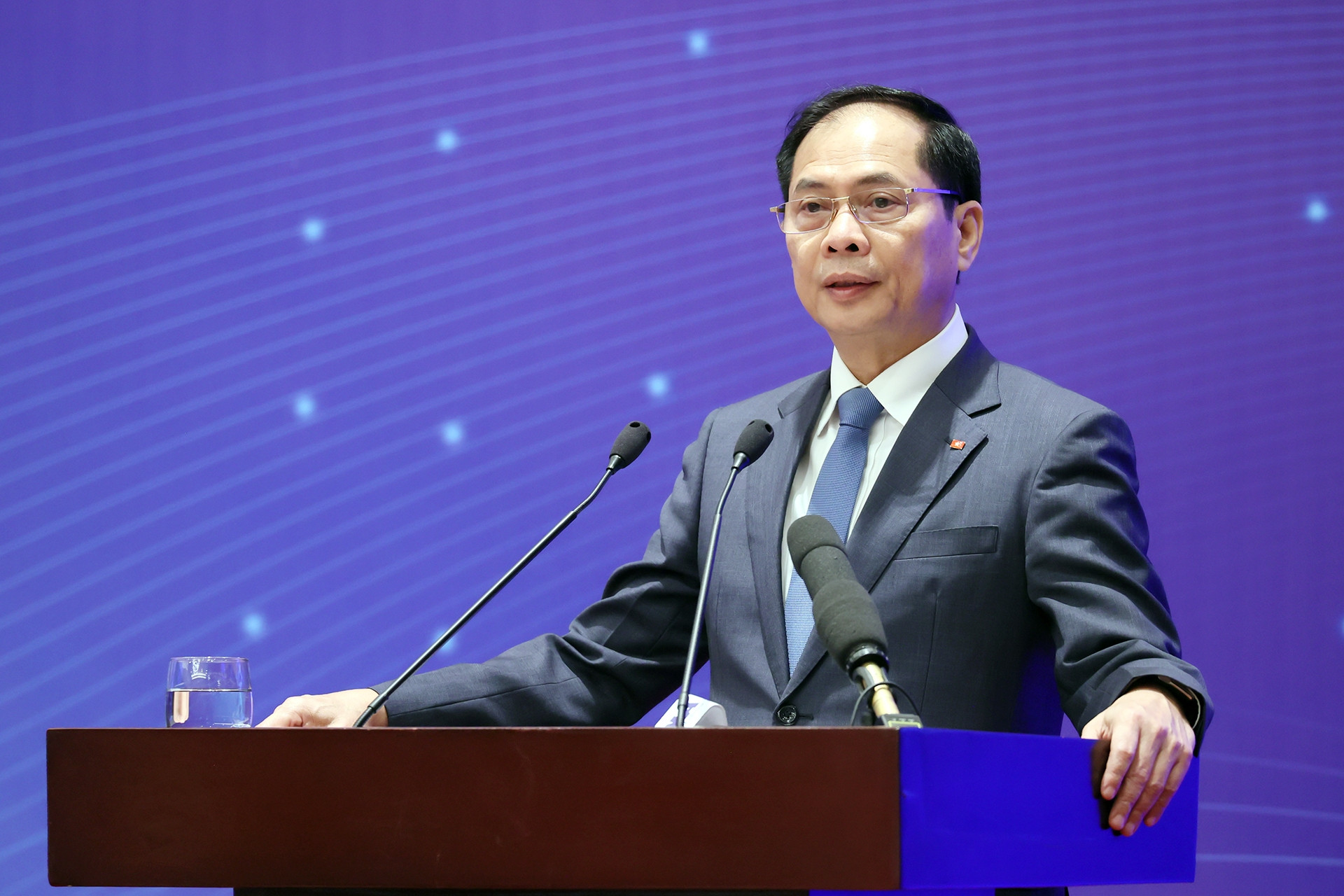 Các tổ chức phi chính phủ nước ngoài đã viện trợ cho Việt Nam hơn 1,1 tỷ USD