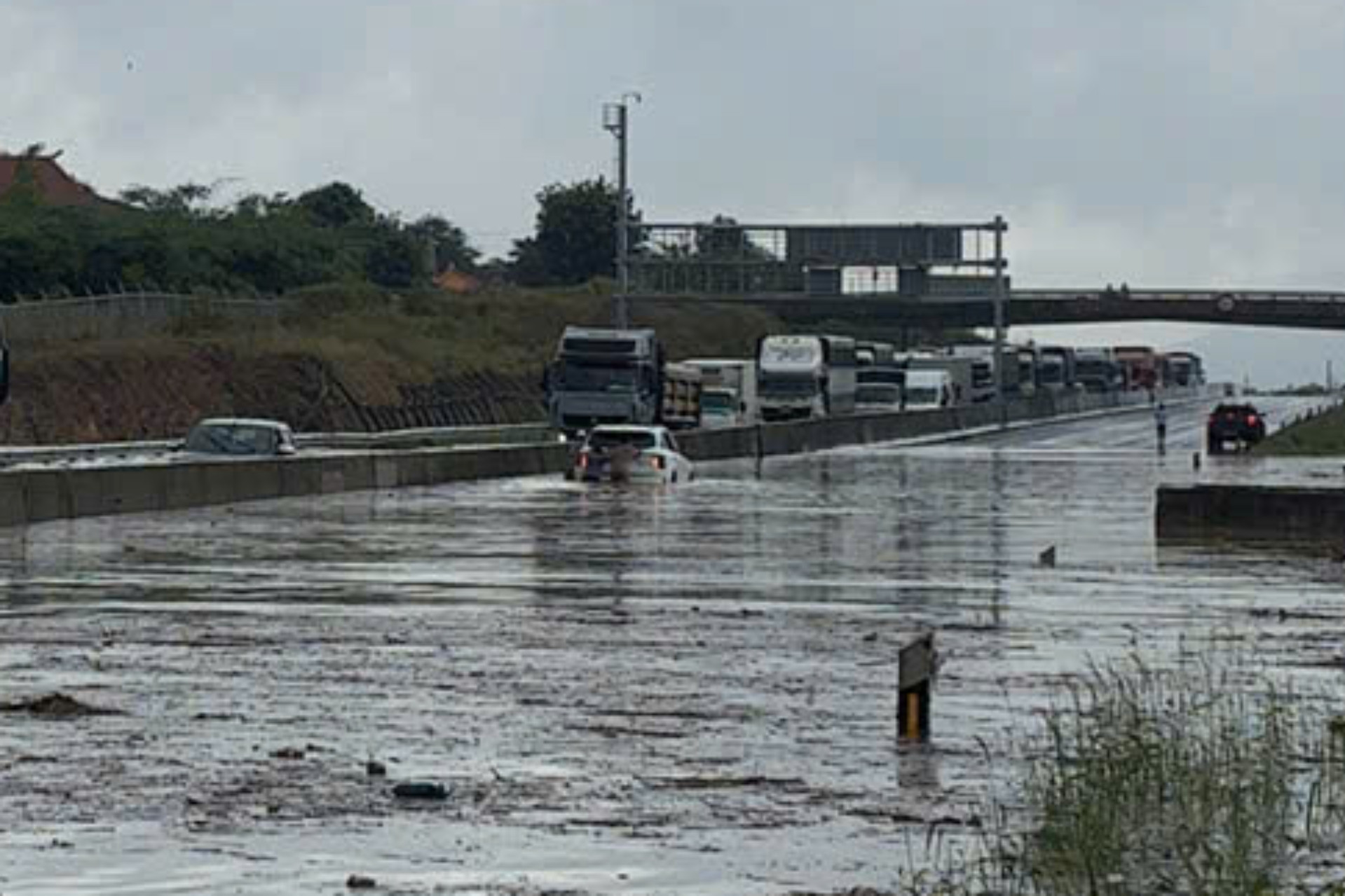 Cao tốc Phan Thiết - Dầu Giây tái ngập tại vị trí từng xảy ra sự cố 2 năm trước