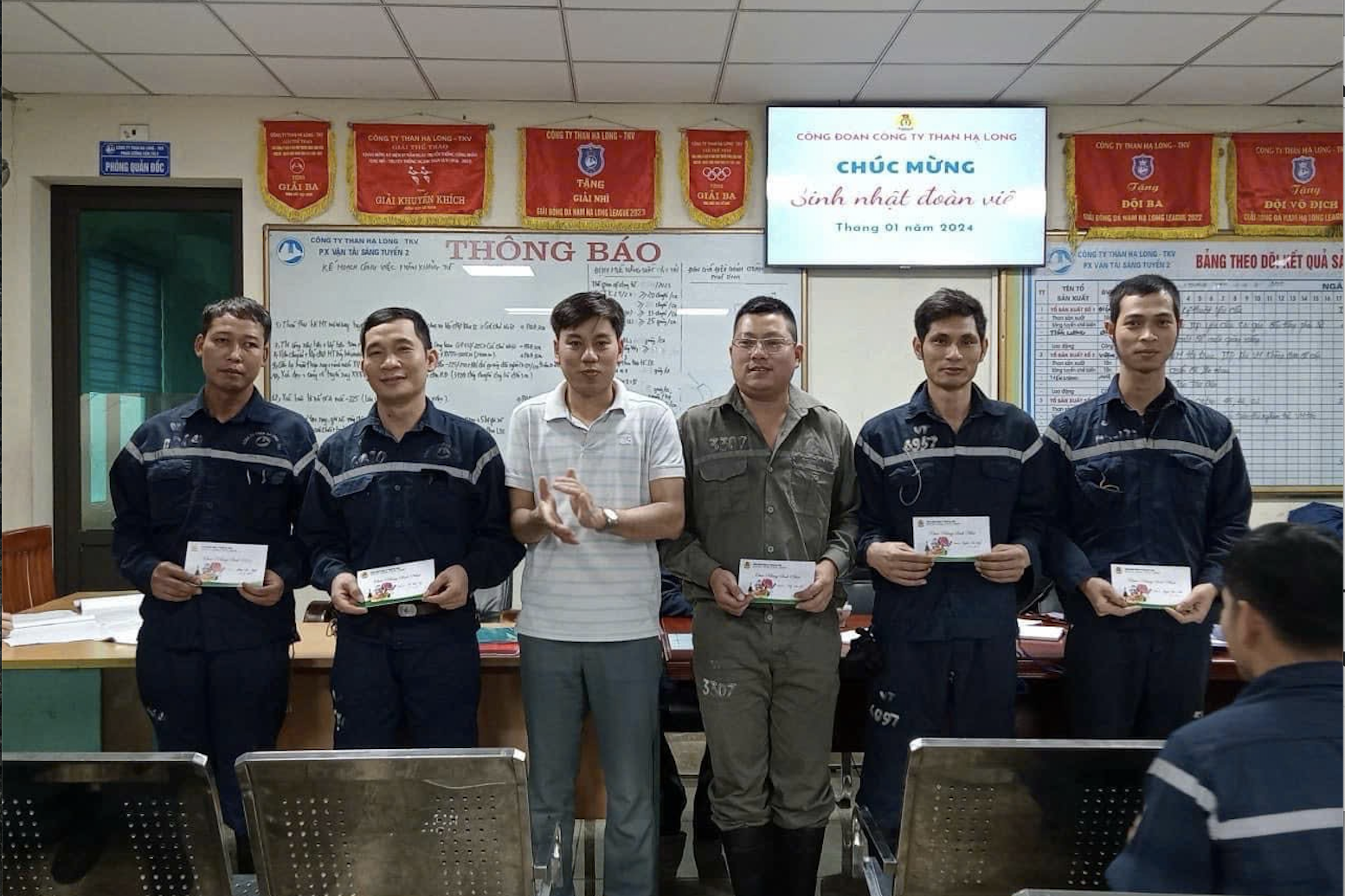 Công đoàn Quảng Ninh phát huy truyền thống ‘kỷ luật và đồng tâm’