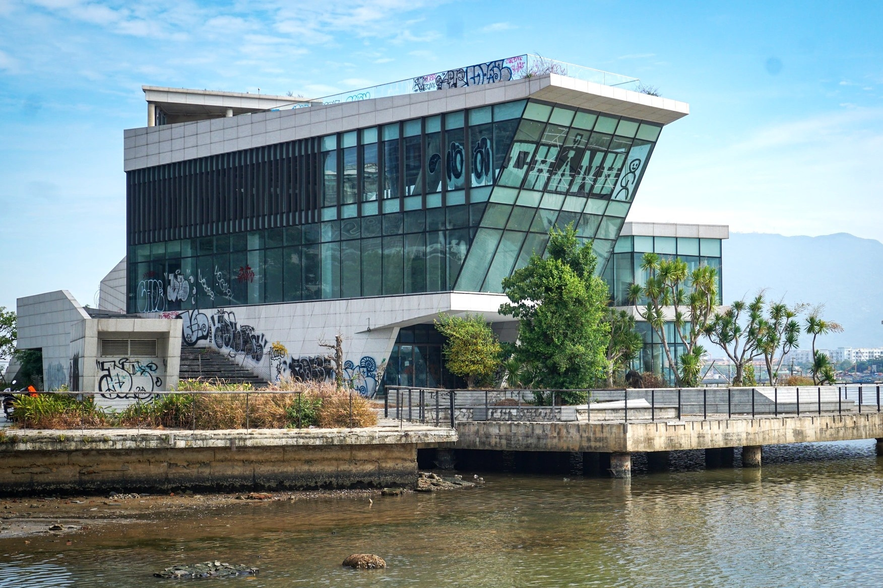 Đà Nẵng nêu phương án xử lý bến du thuyền bỏ hoang trên đất 'kim cương'