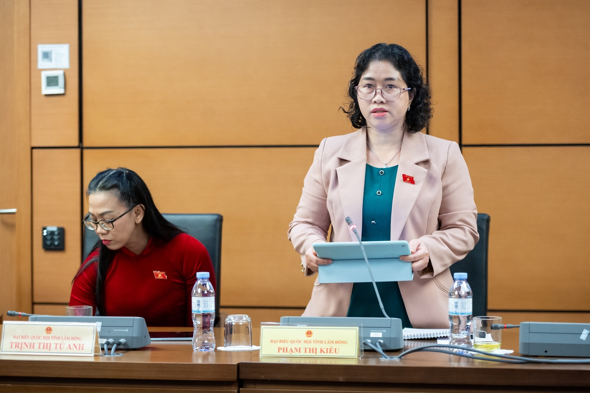 ĐBQH kiến nghị giao cơ quan chuyên ngành chủ trì hợp phần đặc thù về công tác dân tộc