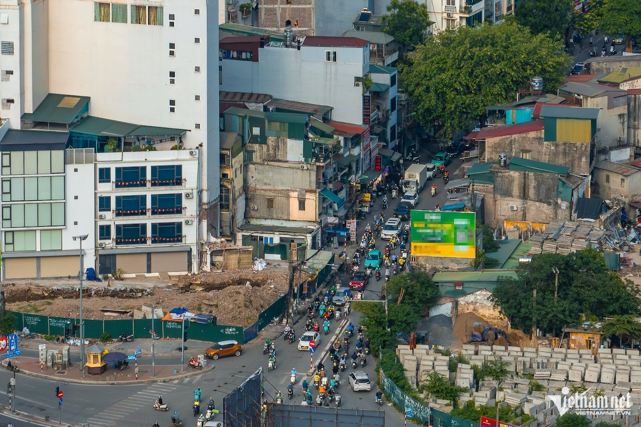 Hà Nội lùi tiến độ “con đường đắt nhất hành tinh” đến hết 2026
