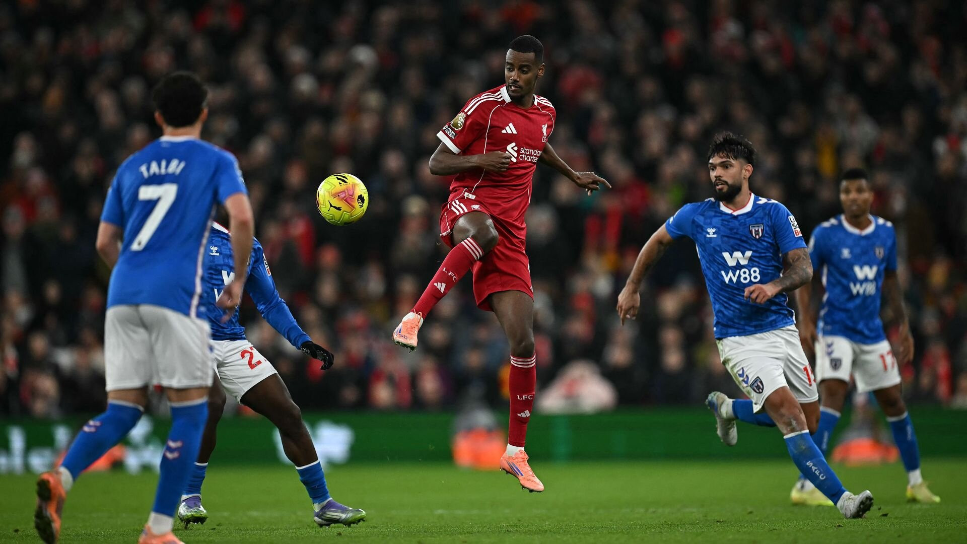 resources_premierleague_pulselive_com 2249169199 (1).jpg