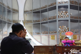 W-nhà mồ Ba Chúc 3.JPG.jpg