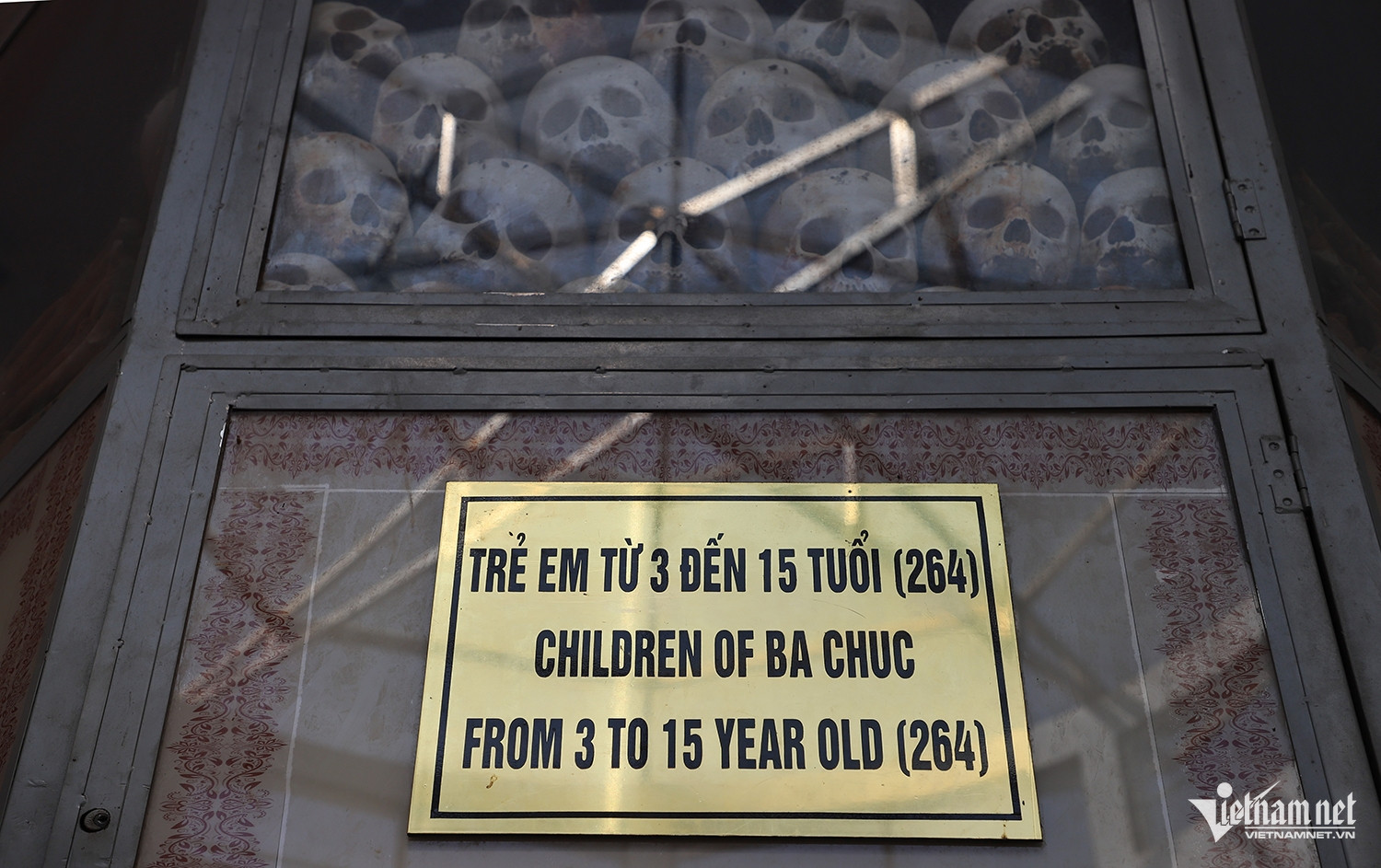 W-nhà mồ Ba Chúc 4.JPG.jpg