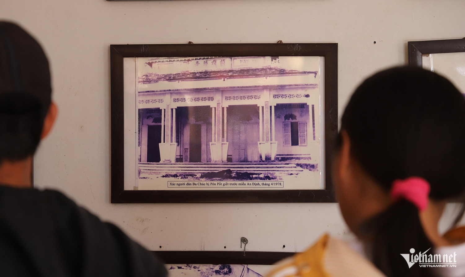 W-nhà mồ Ba Chúc 7.JPG.jpg