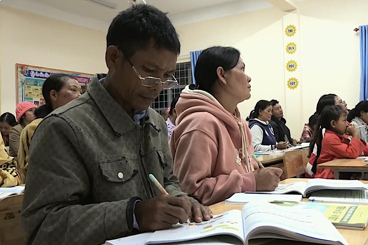 Đẩy mạnh phát triển nguồn nhân lực, đáp ứng yêu cầu của phong trào xây dựng NTM tại các làng Chăm