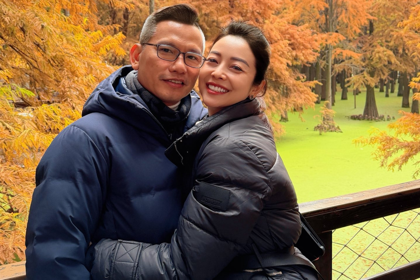 Hoa hậu Jennifer Phạm và chồng đại gia tình tứ, Nhật Kim Anh cầu cứu