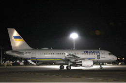 Máy bay chở Tổng thống Ukraine Zelensky. Ảnh: Alamy