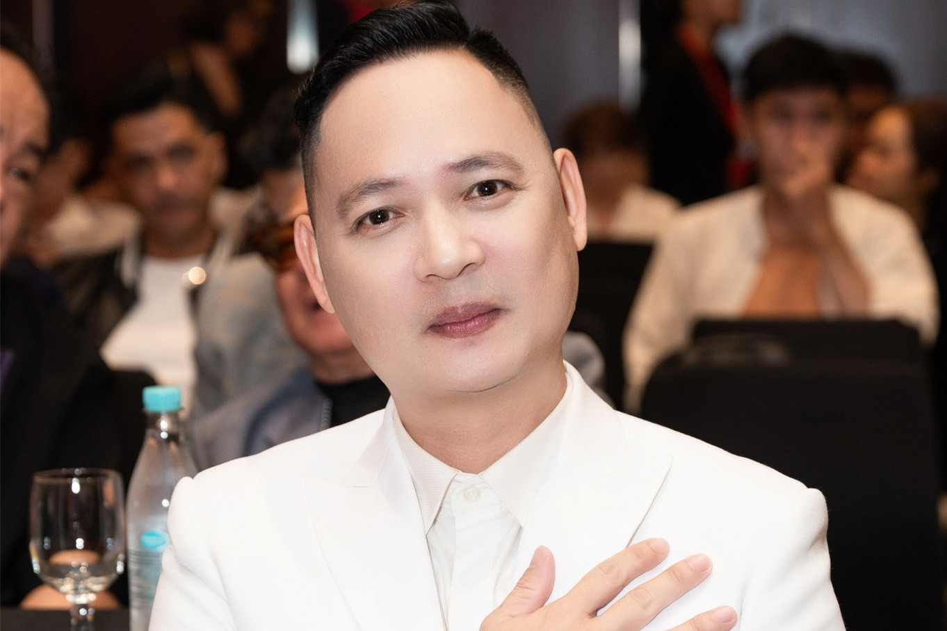 Nguyễn Hải Phong vì 1 người đàn ông mà viết nhạc sau 5 năm gác bút