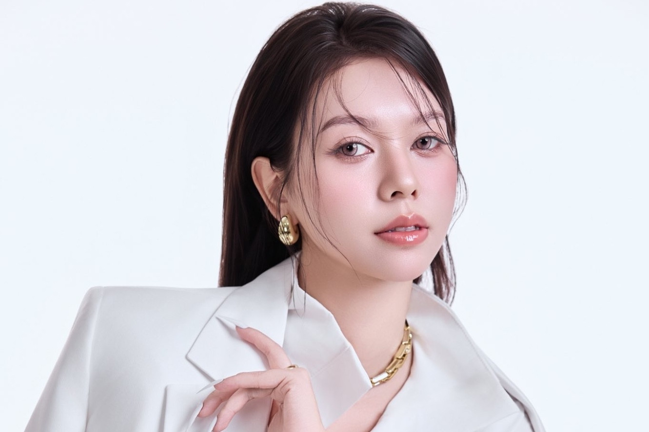 Nhan sắc nóng bỏng của cô gái bắt cá 2 tay đang gây phản ứng dữ dội trên phim VTV