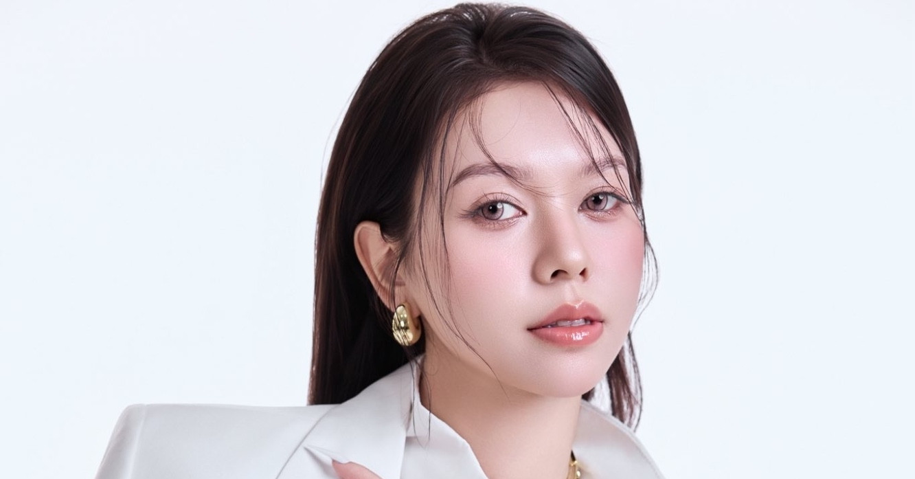 Nhan sắc nóng bỏng của cô gái bắt cá 2 tay đang gây phản ứng dữ dội trên phim VTV