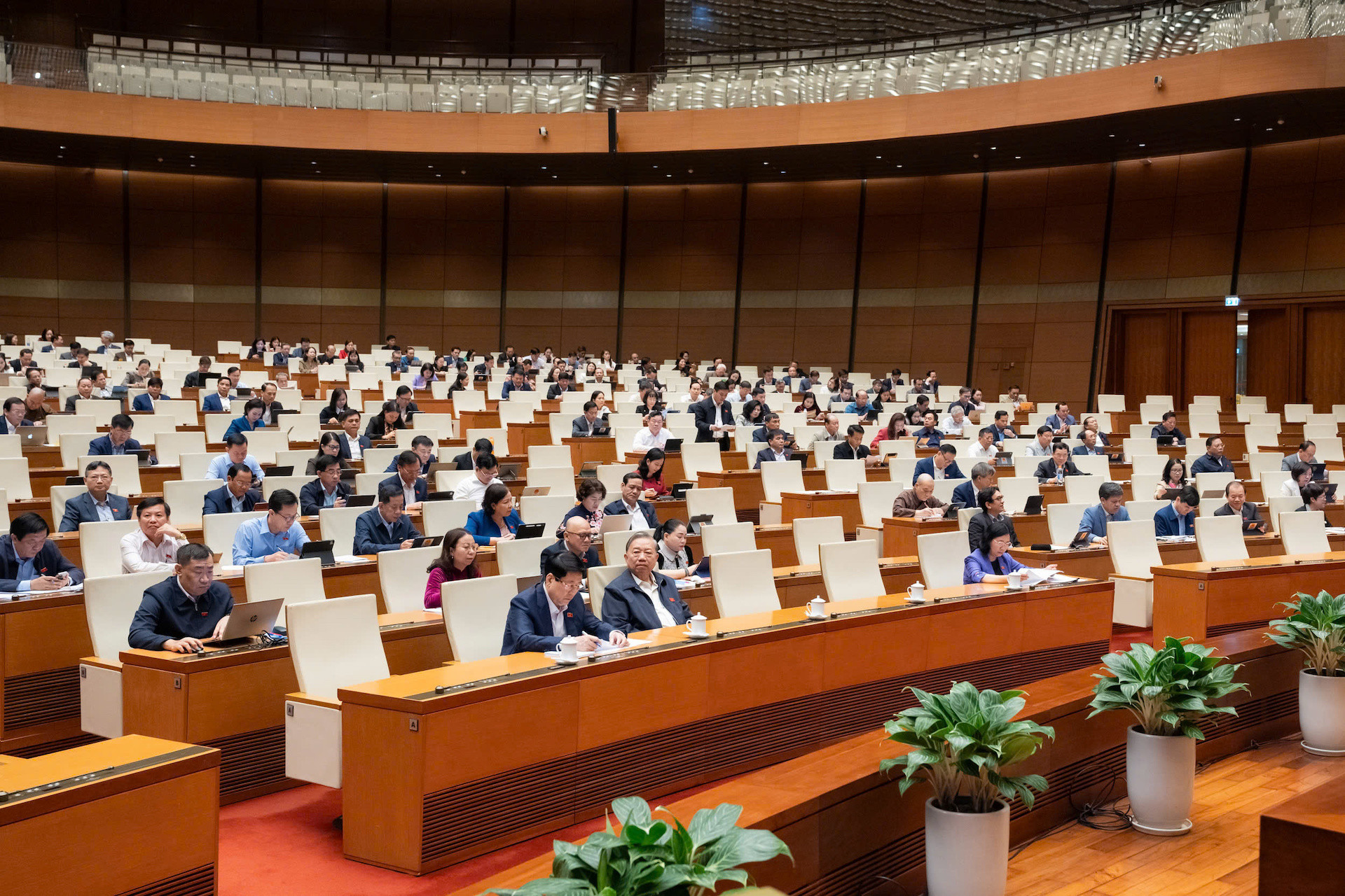 quốc hội sáng nay.jpeg