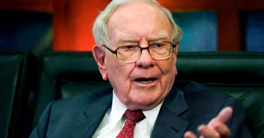 Tấm bằng 'xịn' không đảm bảo thành công: Góc nhìn từ huyền thoại Warren Buffett