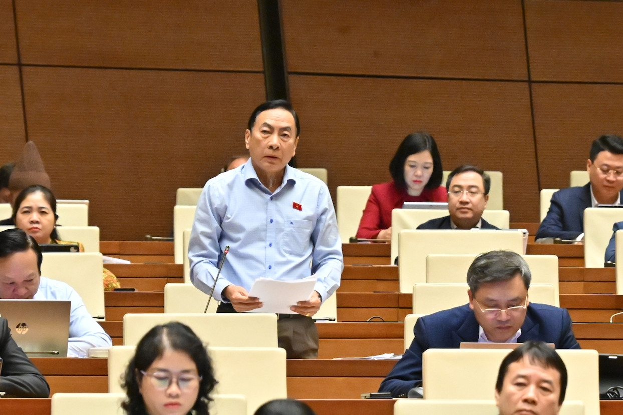  Trăn trở với khói bếp, nương ngô, đại biểu kiến nghị chính sách cho đồng bào miền núi 