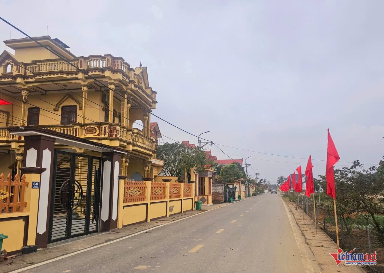 W-anh tin hoang chau.jpg