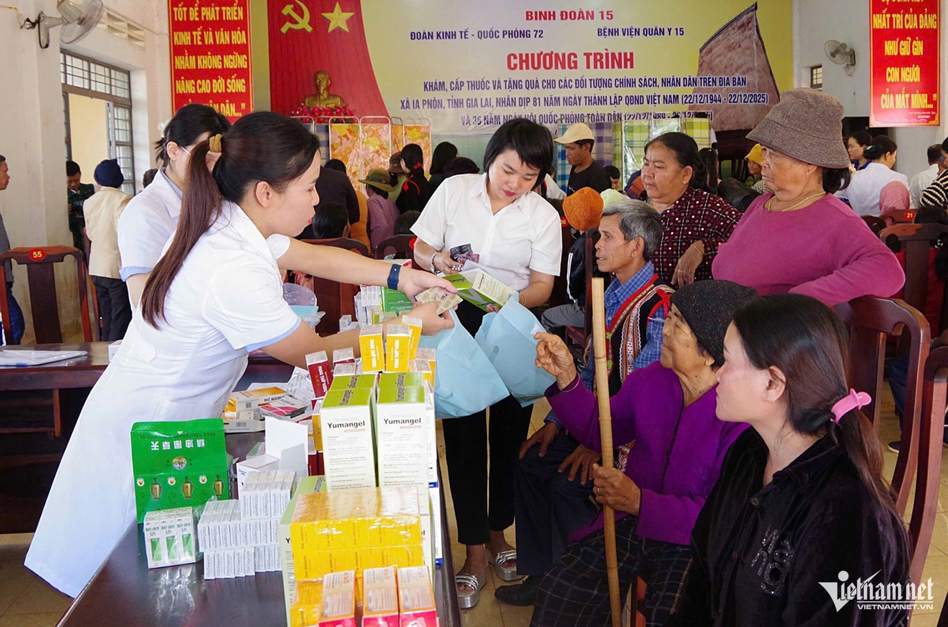 W-BV quân y 15 2.jpg