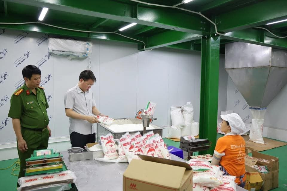 Chính phủ đề ra mục tiêu 100% cán bộ không bị thao túng khi ngăn chặn hàng giả