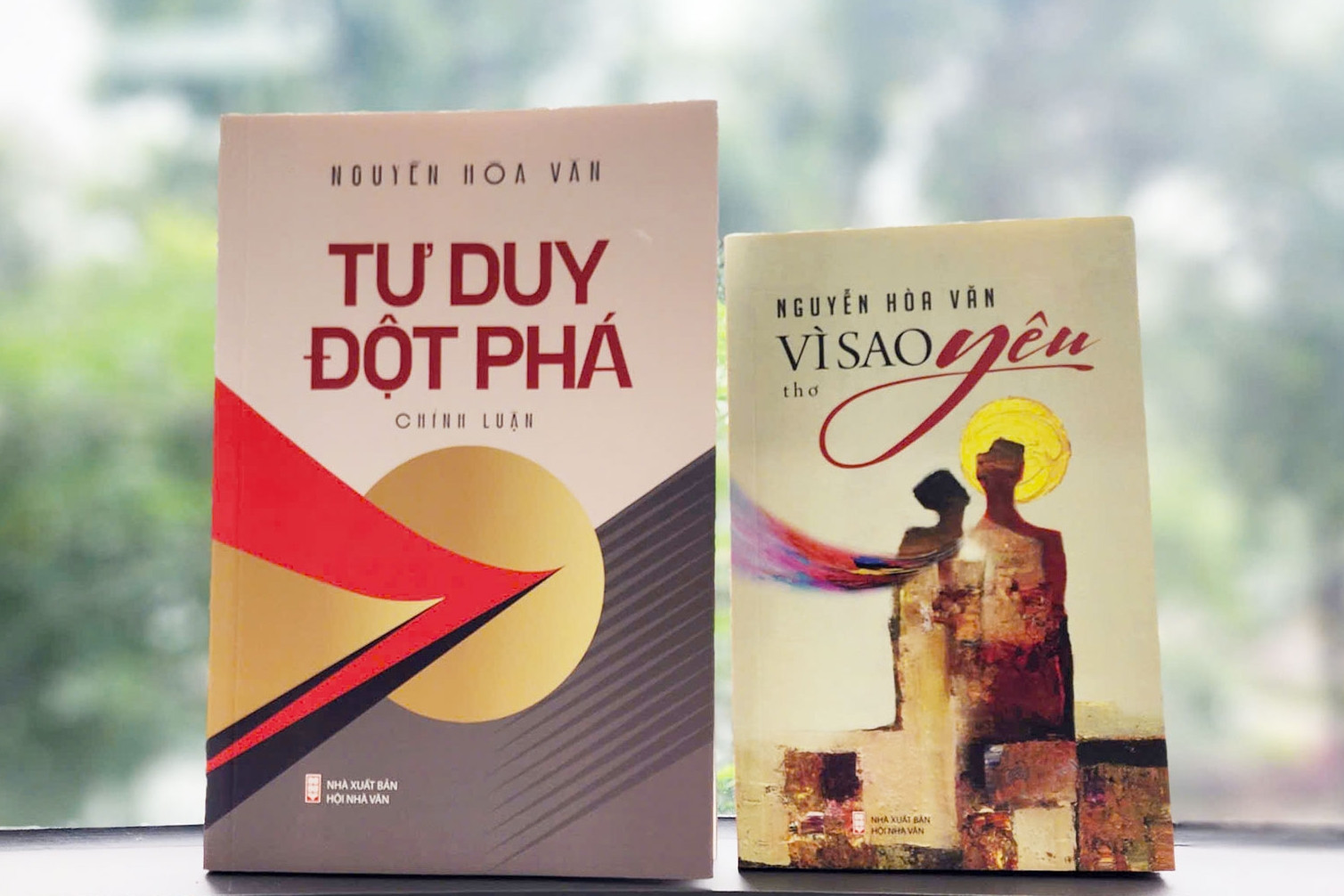 Đại tá, nhà báo Nguyễn Hòa Văn ra mắt cùng lúc hai tác phẩm