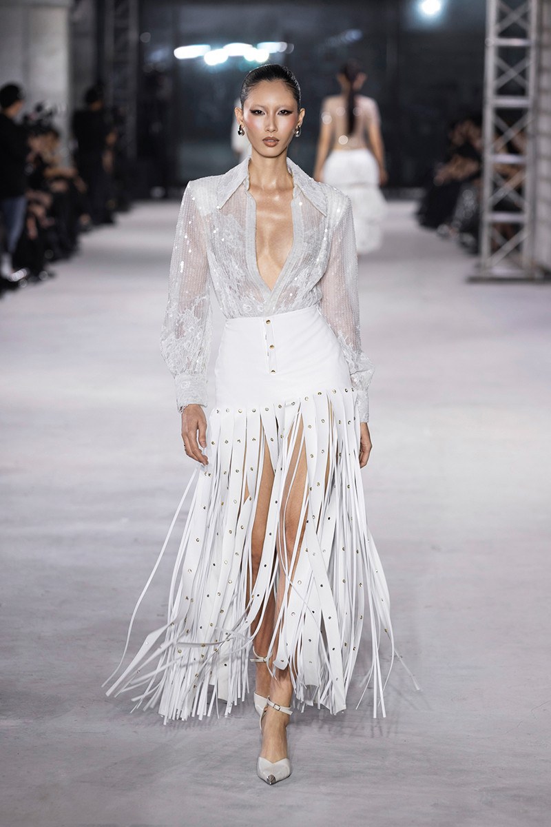 Model Hằng Nguyễn.jpg