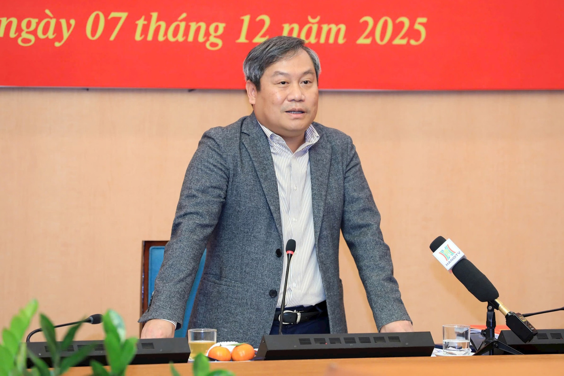 Chu tich UBND Ha Noi.jpg